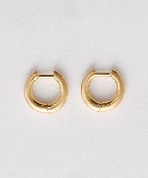 「humete」ゴールド フープピアス(A18D0021)｜レディースファッション｜阪急百貨店公式通販 HANKYU FASHION