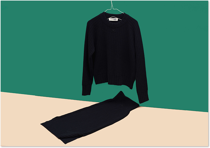 黒ロゴ入りニット（COURREGES） 黒ロゴ入りニットスカート（COURREGES）