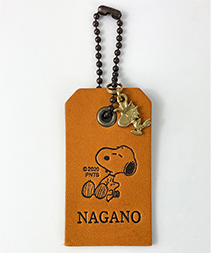 キャメル 3,740円