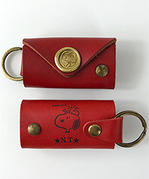 レッド 6,600円
