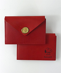 レッド 9,350円
