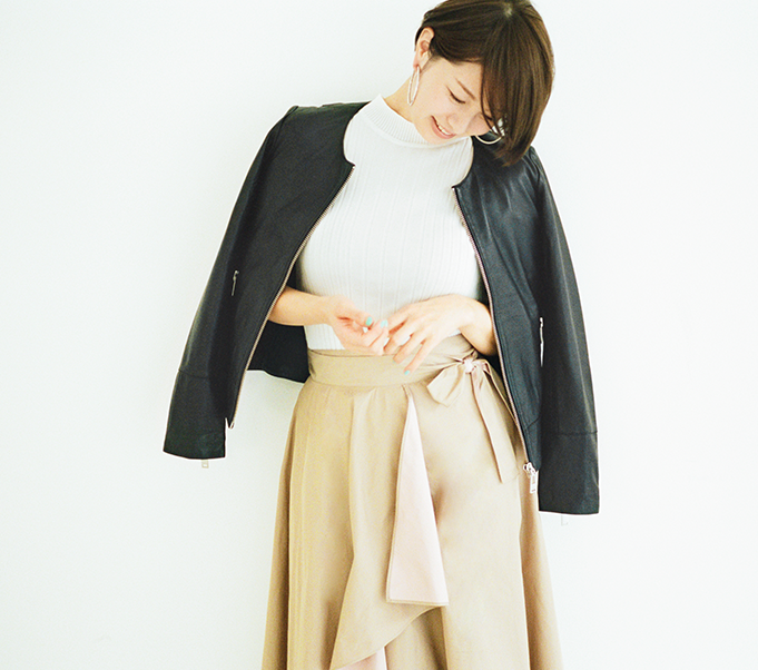 ライダースジャケット（DOMA） ニット（Sieste Peau） スカート（LOBBY for women）