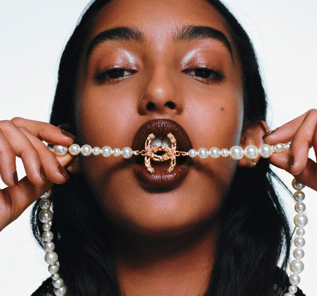 CHANEL FALL-WINTER 2022｜コスメ・デパコス｜阪急百貨店公式化粧品