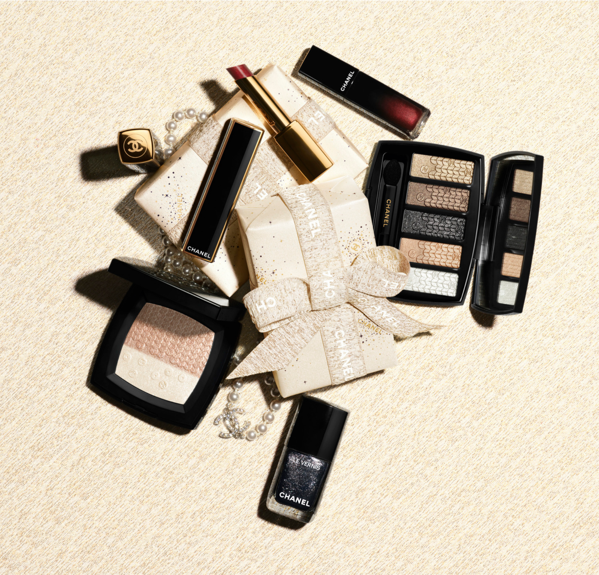 Holiday 2023 Makeup Collection by CHANEL