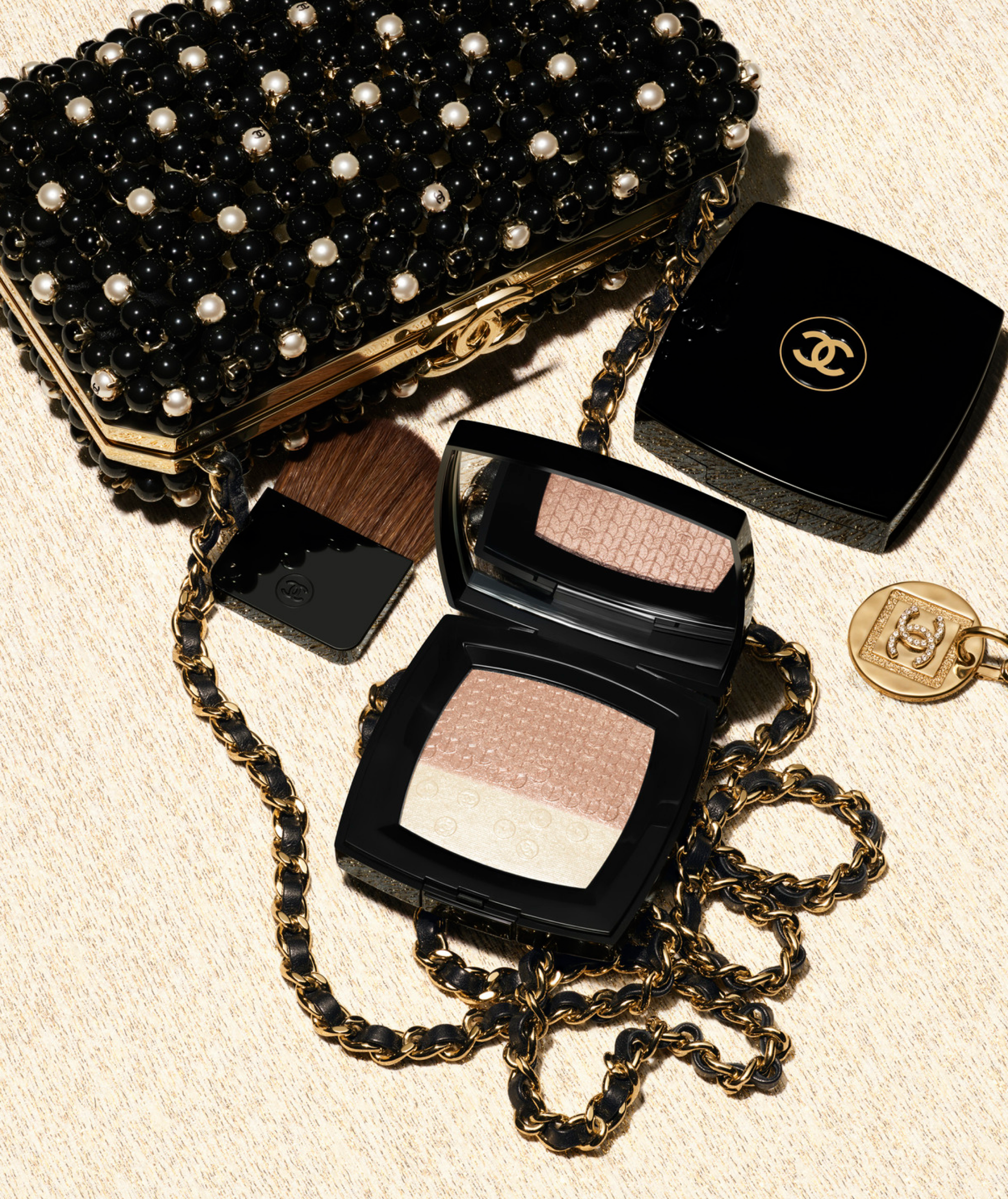 CHANEL ホリデー メークアップ コレクション 2023｜コスメ