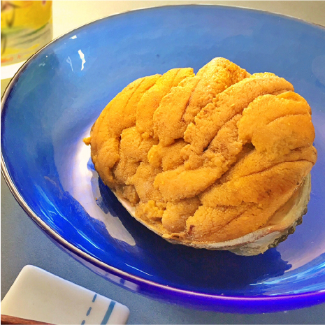 旨みが凝縮したうに、てんこ盛り