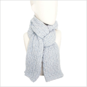 ジョンストンズ オブ エルガン」CASHMERE DONEGAL PLAITED CABLE SCARF