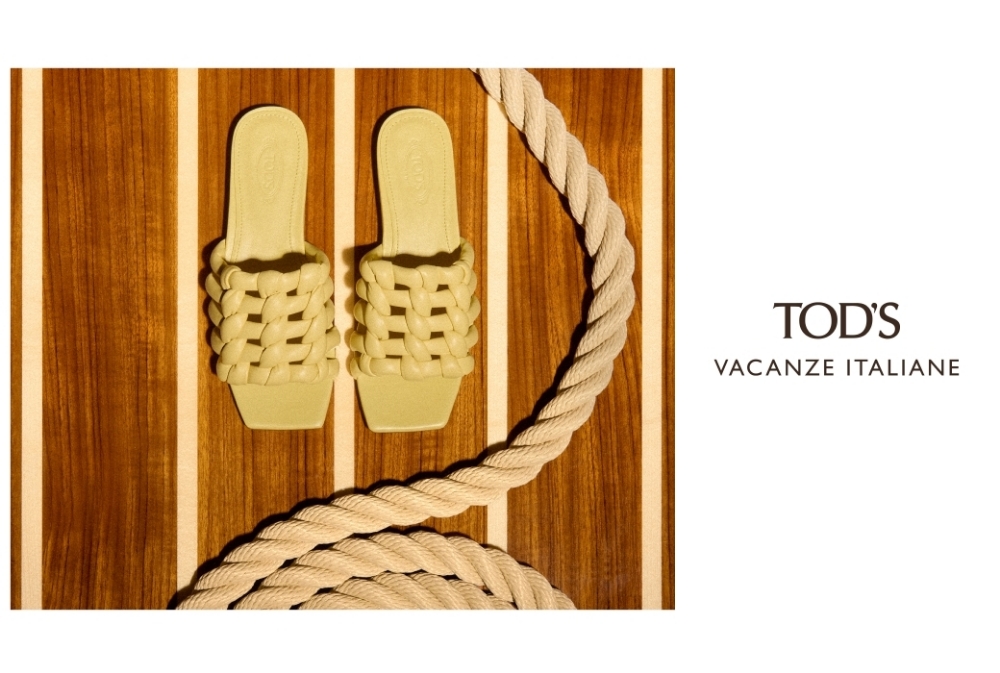 TOD'S　トッズ