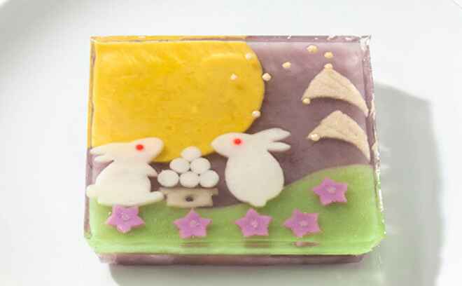 お月見うさぎの羊羹など
季節の上生菓子特集