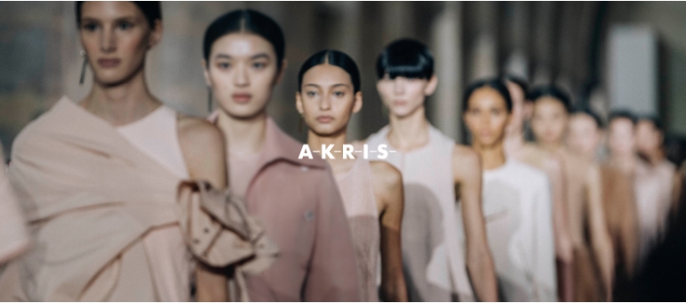 AKRIS