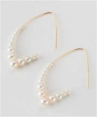 パールバナナフープピアス