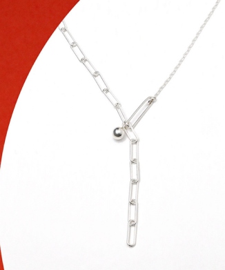 チェーンネックレス