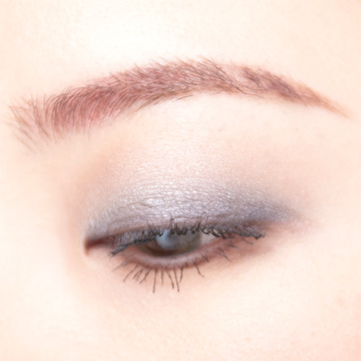 【新品未使用】ベアミネラル　YEAR OF BEAUTY アイシャドウ　12色 ベアミネラル / ビューティー オブ ネイチャー ジェン ヌード