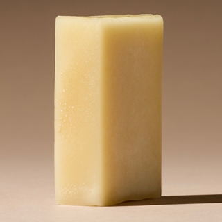 HAIR ハトムギ＆シダーウッド(コンディショナーバー／ノンシリコン)