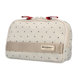 キアラ スロープシェイプ・ポーチ(5WP-IA110H)(BKPI)(B2520025