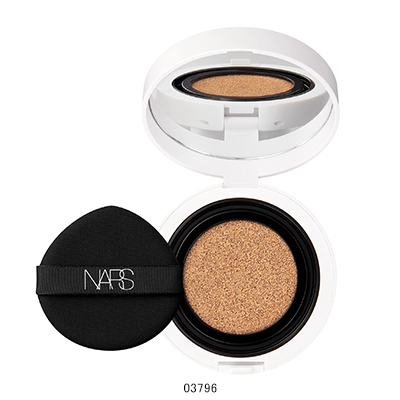 ライトリフレクティングセラムクッションファンデーション(ケース付き