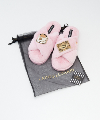 LAINES LONDON（レインズロンドン）ワッペン付きスリッパ　紅茶とビスケットのブローチ付き