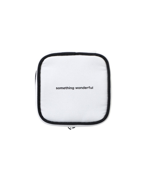 Priv. SpoonsClub アクセサリーポーチ WHITE F Priv. SpoonsClub アクセサリーポーチ WHITE F