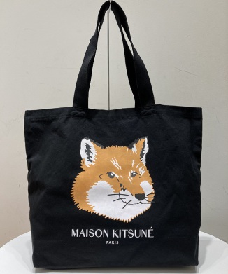 MAISON KITSUNE】FOX BAG CHARM(F222S221)｜レディースファッション 
