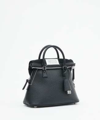 と*氏様 Maison Margiela ブラック フラグメントケース フラグメントケース(F21DK110)｜阪急百貨店公式通販サイト｜阪急