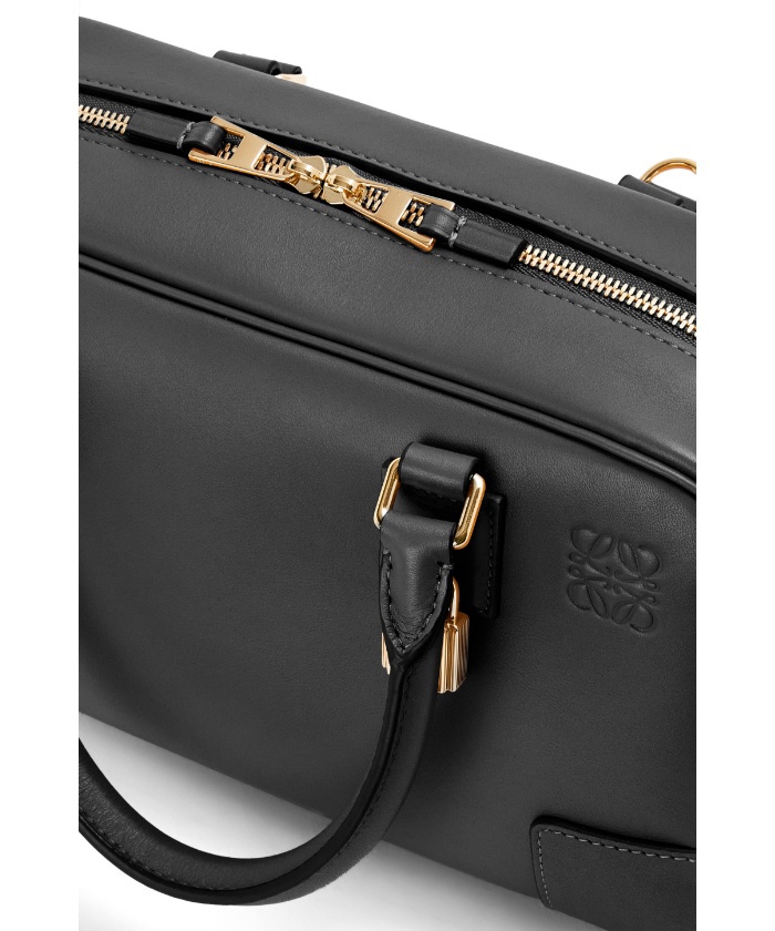 【直営・関税送料込】Amazona 23 cropped s Amazona 23 cropped bag in nappa calfskin Beige - LOEWE