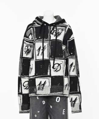 BLACK CHESS BOARD GRAPHIC KNIT HOODIE