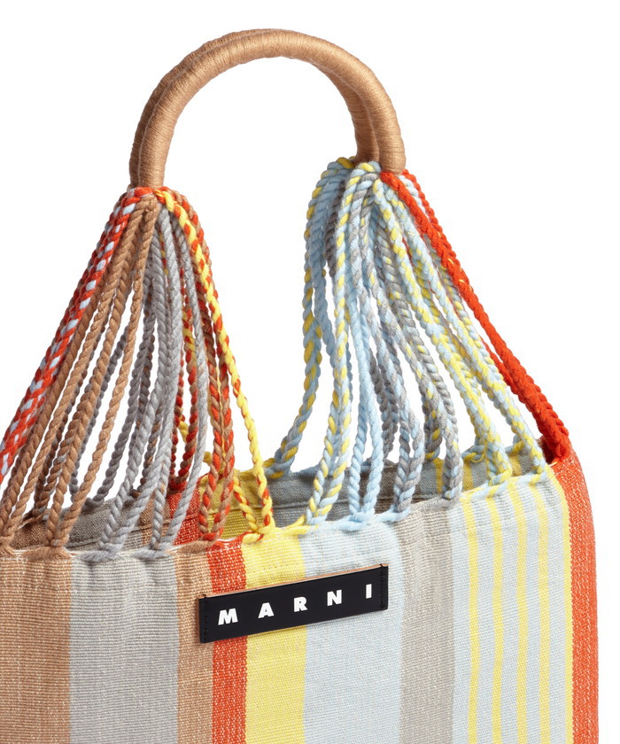 並行輸入品　ハンモックバッグ ☆偽物の見分け方あり☆マルニハンモックバッグをレビューして