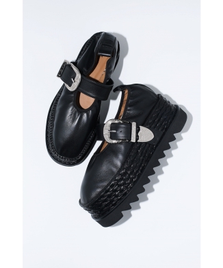 Platform raffia shoes