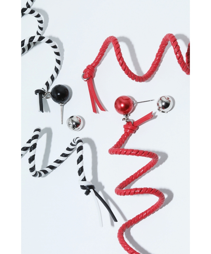 TOGA TOO】Motif pierced earrings(F24DA062)|阪急百貨店公式 TOGA TOO】Motif pierced earrings(F24DA062)|阪急百貨店公式