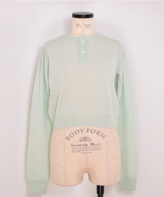 SUPER FINE CASHMERE SILK KNIT HENLY NECK P/O