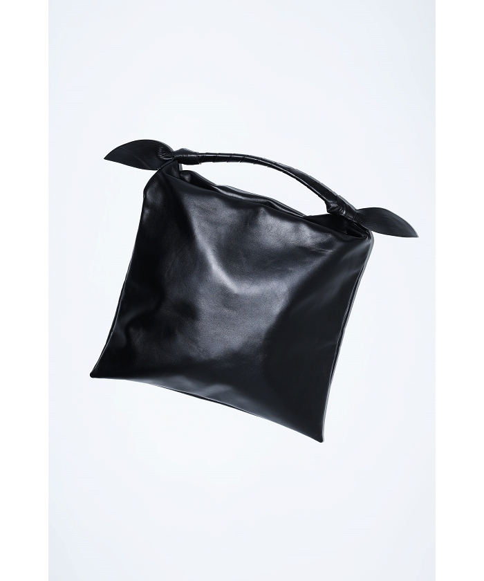 【関税込み】Toga Pulla ブラック レザー リボン バッグ Leather ribbon bag big(F252A077)｜阪急百貨店公式通販サイト