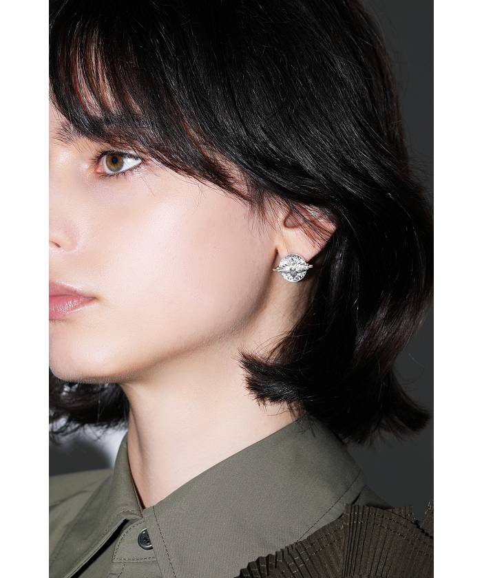 [TOGA] メタルストーン シングルピアス ラピスラズリ METAL STONE PIERCED EARRINGS LAPIS LAZULI SILVER – TOGA