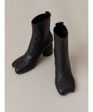 SPLIT TOE BOOTS