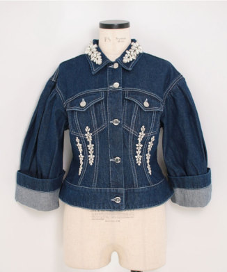 SCULPTED CROPPED DENIM JACKET W/ EMB
