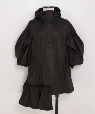 RUFFLE DETAIL PETAL SLEEVE CAGOULE