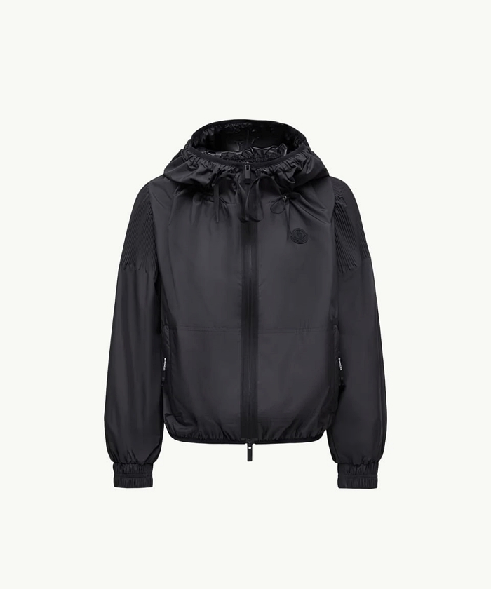【★完売必至★】MONCLER ☆ Auxonneウインドブレーカー Auxonne ウインドブレーカー(F257A010)｜阪急百貨店公式通販
