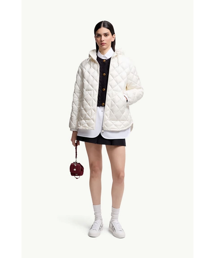 MONCLER　ダウン　白(美品) MONCLER（ダウンジャケット ・ ホワイト/白色系）のフリマ