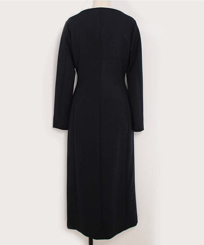 【最終値下げ　新品未使用】AURALEE☆ロンT☆3☆黒 TENSE WOOL DOUBLE CLOTH FRONT-ZIP DRESS(F257S017)｜阪急