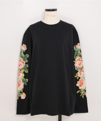 ROSE BANQUET PRINT LONG SLEEVE T-SHIRT
