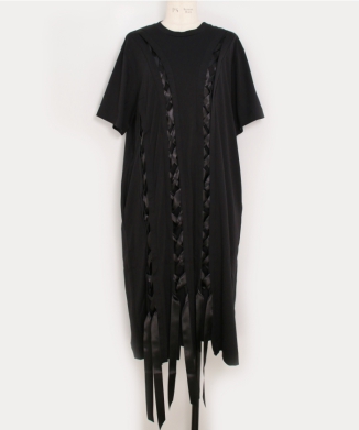 UNRAVELING RIBBON T-SHIRT DRESS