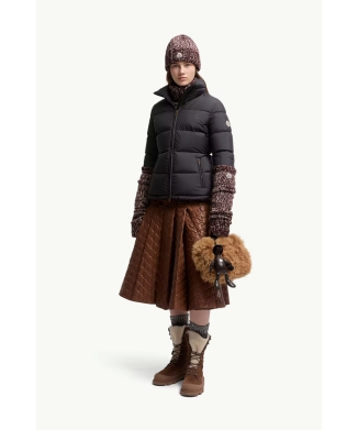 VERRY掲載♡MONCLER Cameline ポンチョ ダウン カメリン Moncler Women - Outerwear, Clothing & Accessories | Moncler