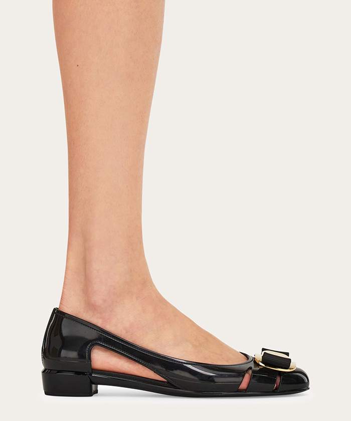 ◆FERRAGAMO◆ニューヴァラプレート ジェリー【送料/関税込み】 ニューヴァラプレート ジェリー(F258G021)|阪急百貨店公式通販