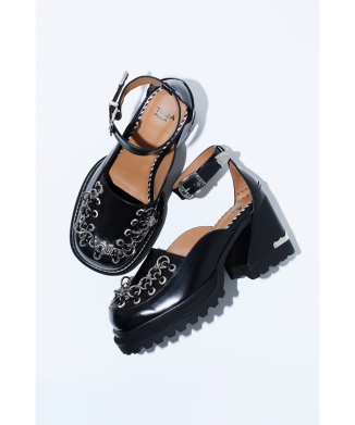 【TOGA PULLA】Hoop chain heel pumps
