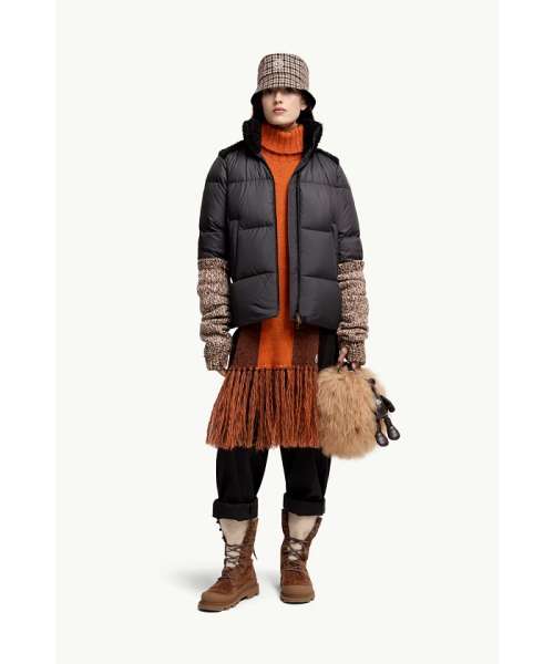MONCLER Esnaie ショートダウンジャケット ブラック 2 MONCLER Esnaie ショートダウンジャケット ブラック 2