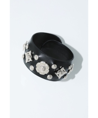 ［12/5(金)10:00販売開始予定］【TOGA TOO】Leather roll bangle