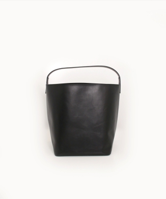 LEATHER TOTE BAG MADE BY AETA