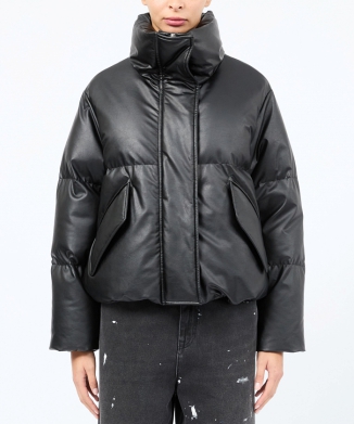 パデッドジャケット