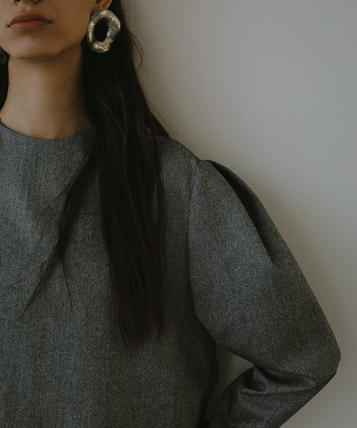 【タグ付き】LOHEN ローヘン　バイカラーカットオフプルオーバー バイカラーカットオフ クロップドプルオーバー(F25NB033)｜阪急百貨店