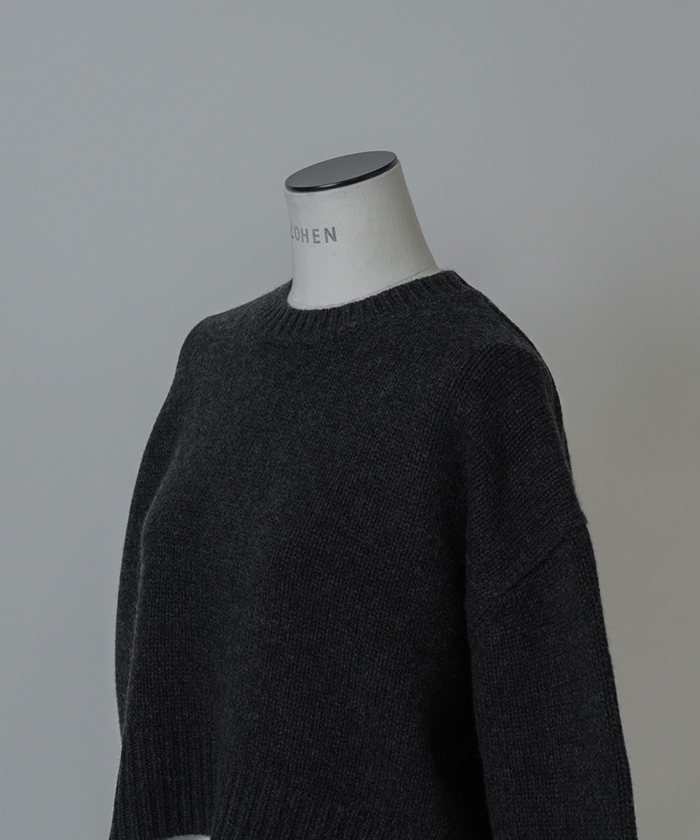 ウールカシミヤクルーネッククロップドニット(F25NB038)｜阪急百貨店