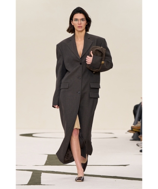 ボクシーテーラードコート